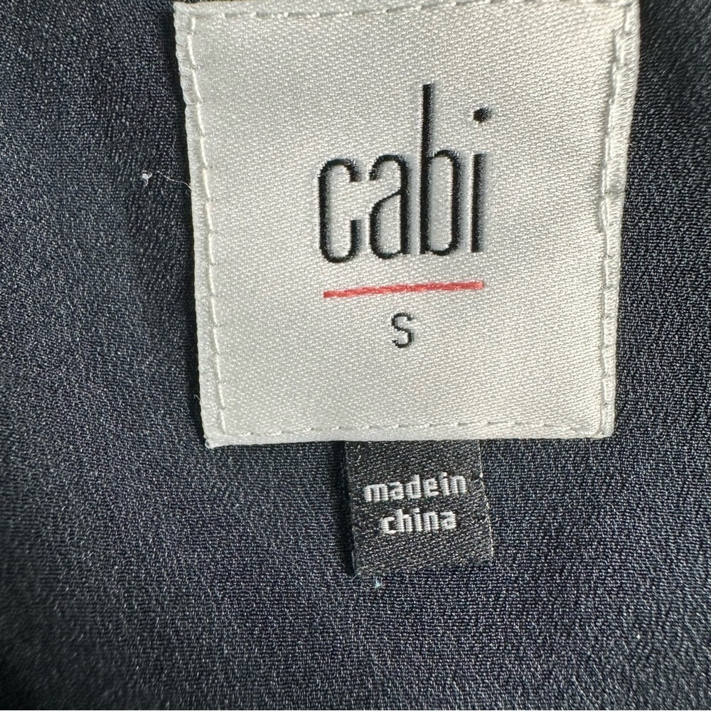 Cabi Charm Limited Edition Floral V- Neck Blouse Size Small - Picture 6 of 8